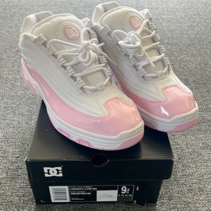 DC Legacy Lite SN womens size 9.5 white and pink